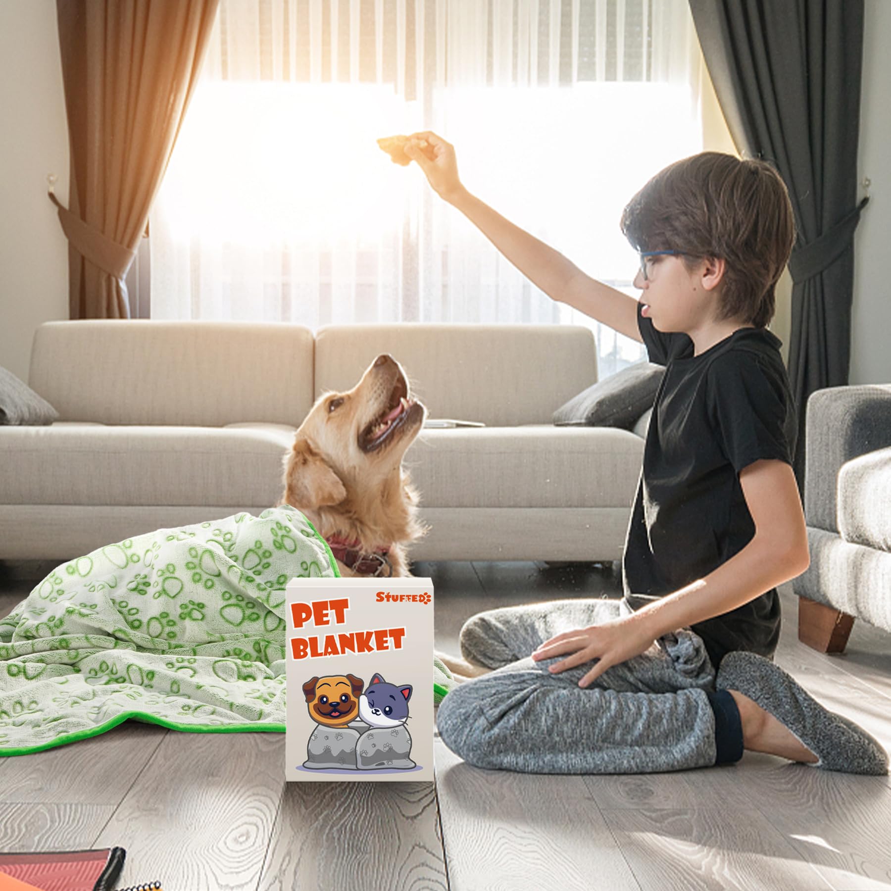 Stuffed couverture chien verte lavable en machine, facile à entretenir après les jeux.