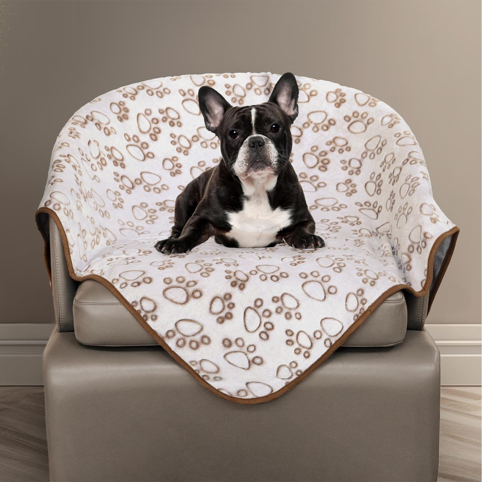 Couverture Stuffed douce pour chats et chiens avec imprimé patte, chaleur réconfortante.