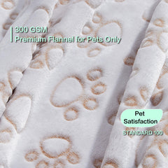 Détail des empreintes de pattes sur la couverture Stuffed.