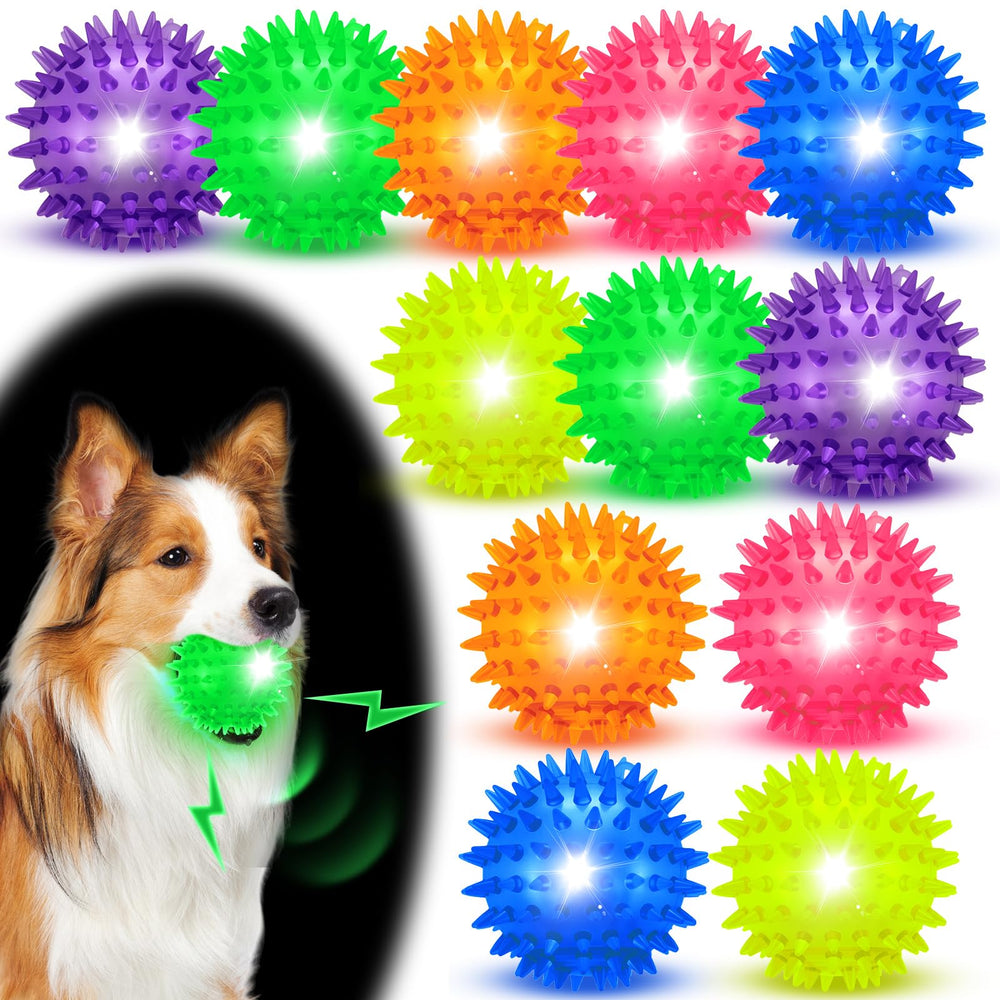 Balle Suilung LED à sifflement interactif attire l'attention du chien lors des jeux nocturnes.