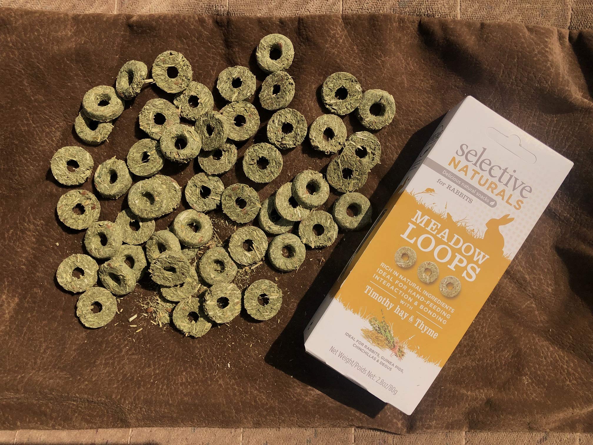 Meadow Loops au thym par Supreme, idéal pour l’interaction et les friandises quotidiennes.