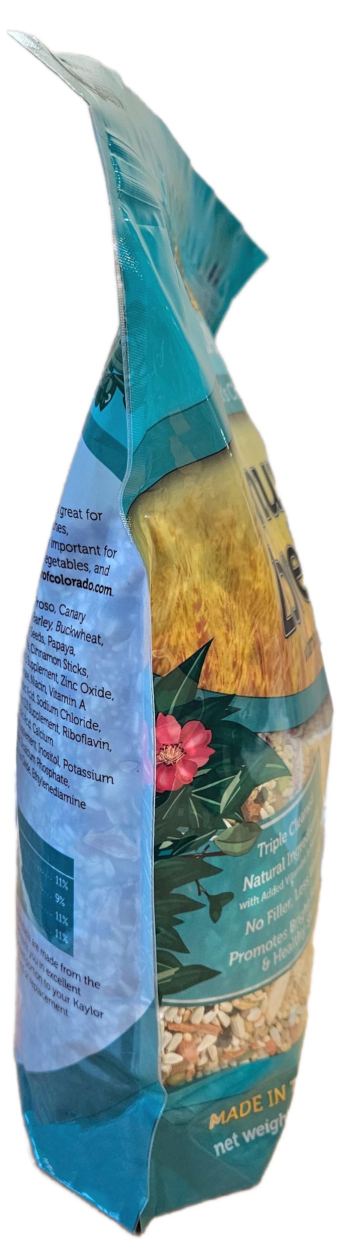 Sweet Harvest : oiseaux picorant le melange pour energie naturelle.