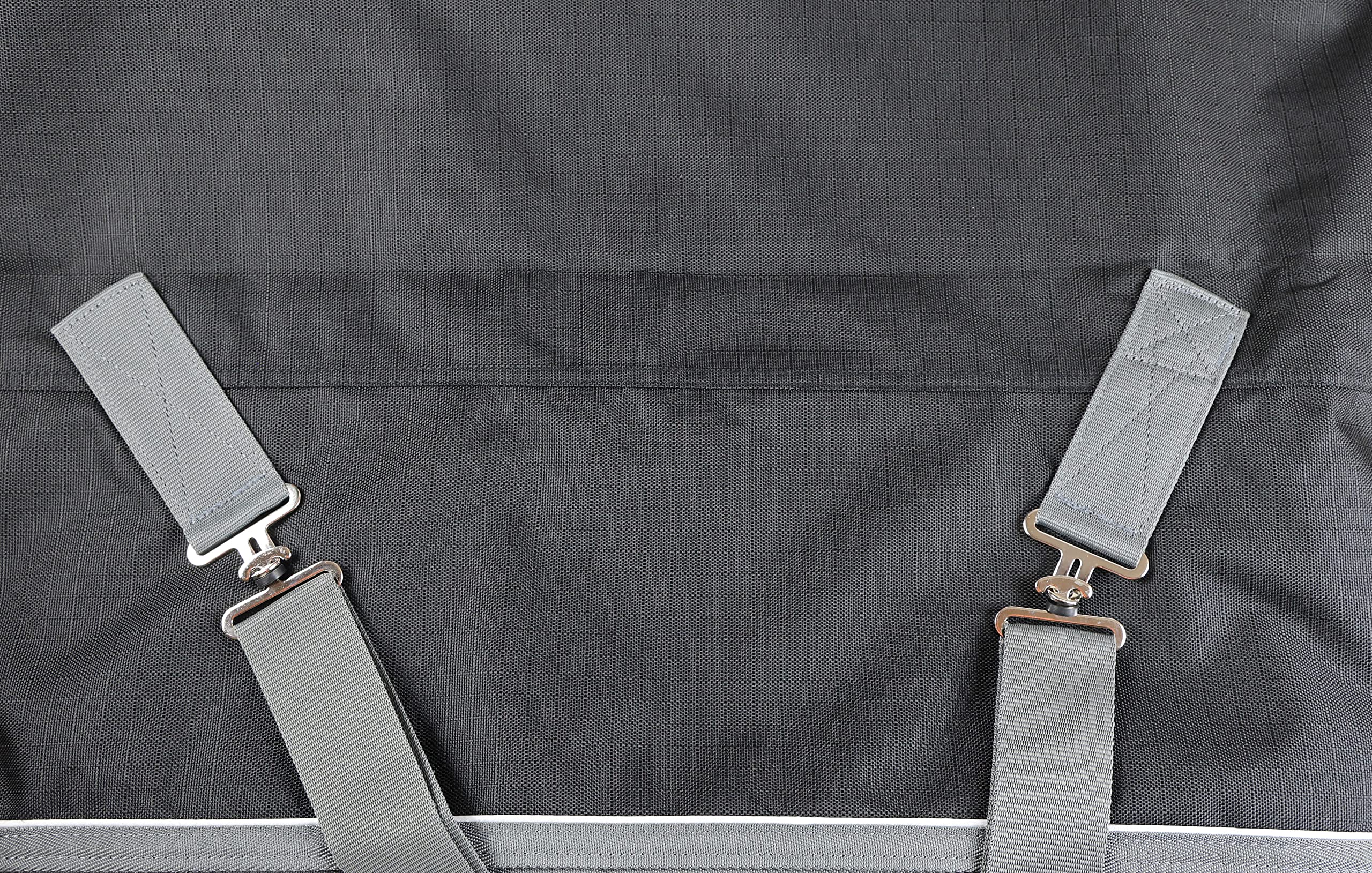 T TEKE Deluxe Turnout Blanket – piping stylee, allure soignée et durable.