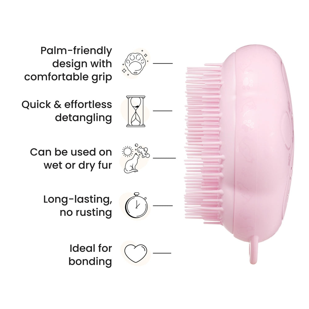Pelage court à moyen pris en charge par la brosse.