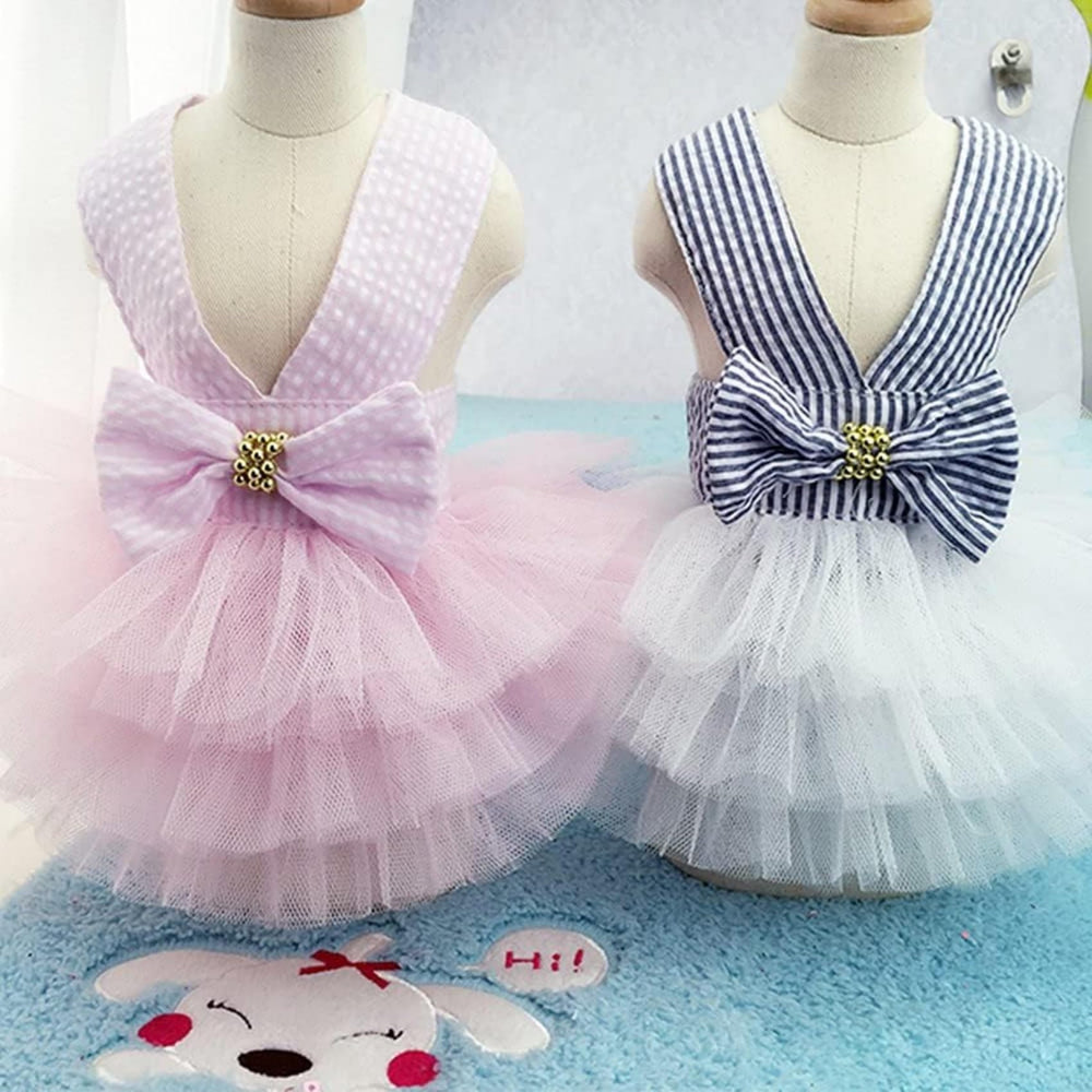 Robe-chien TAPBULL accessoire-rose, ajout rapide de style pour le quotidien.