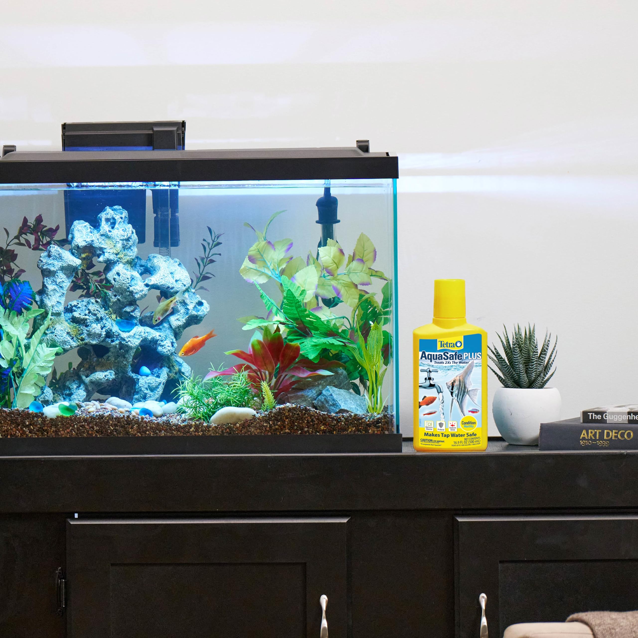 Tetra AquaSafe Plus gouttes-dosage — versement facile pour une eau sûre