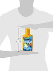 Ajout dans l’aquarium avec Tetra EasyBalance Plus pour améliorer la qualité de l’eau