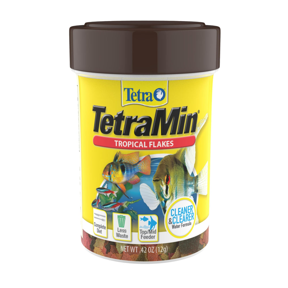 TetraMin flocons tropicaux en bocal pour poissons, alimentation pratique et complète.