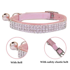 Collier THAIN pour chat avec cloche rose pour repérer facilement votre animal.