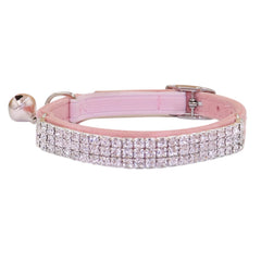 Collier THAIN pour chat en velours rose avec rhinestones brillants, confort et style.