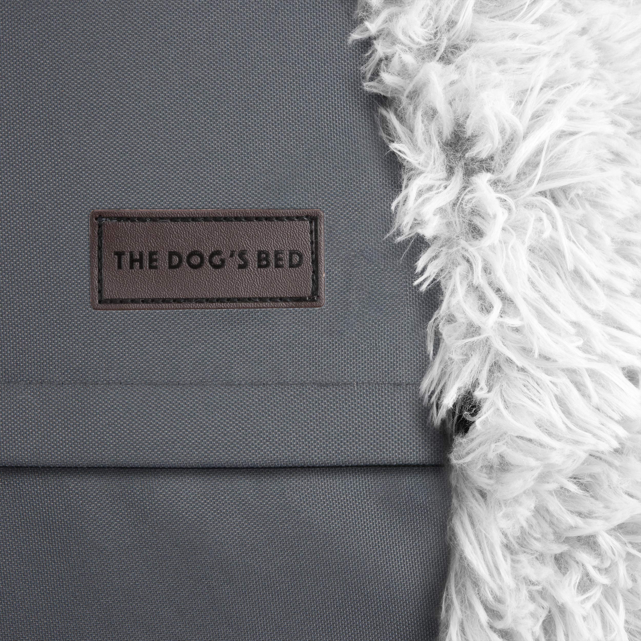 The Dog’s Balls Donut Bed — lavage en machine, hygiène simple.