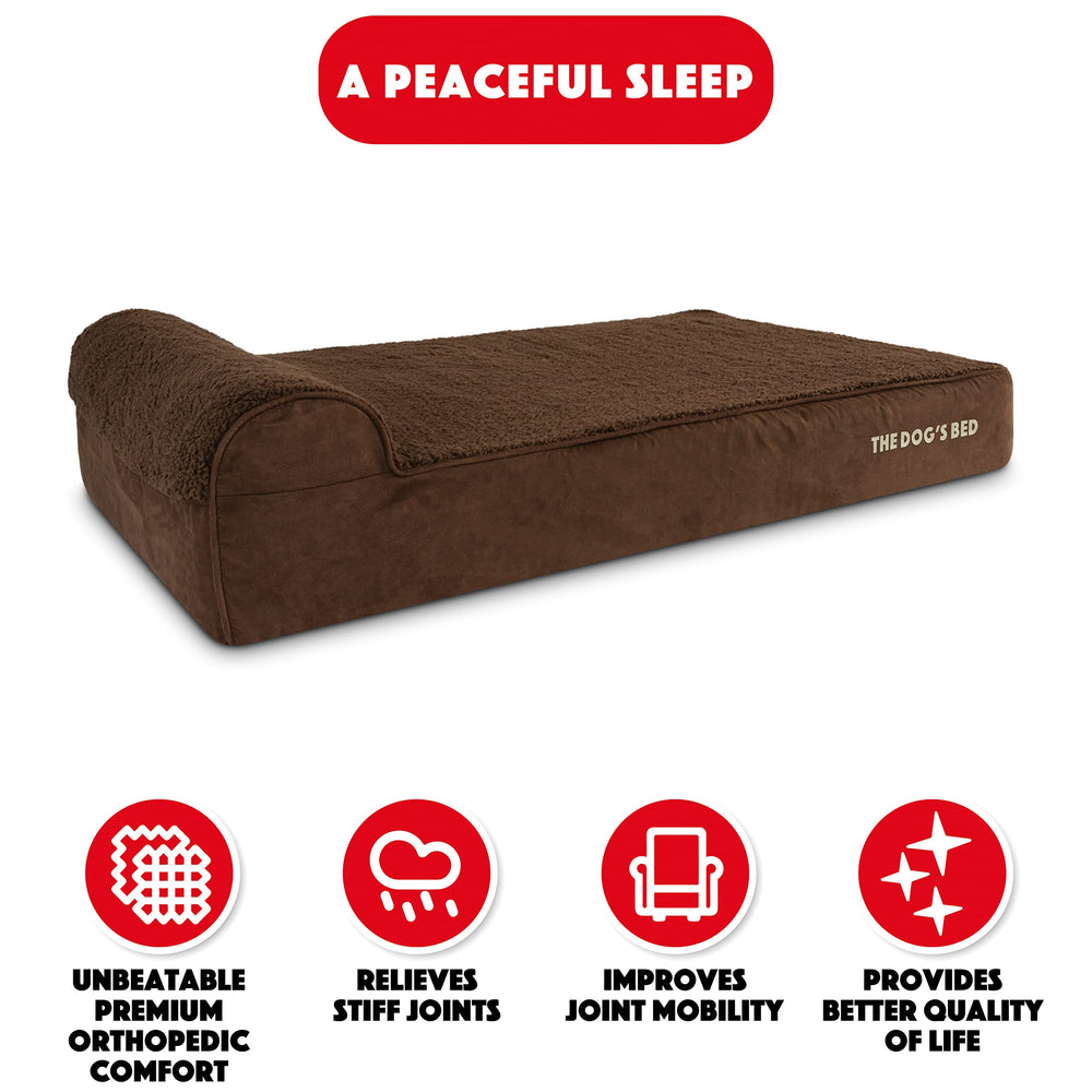 The Dog's Balls tissu plush brun doux enveloppe le corps du chien avec chaleur.