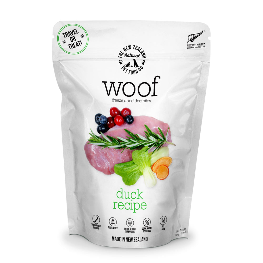 The New Zealand Natural Pet Food Co. Woof Freeze Dried Duck — emballage pratique pour conservation et repas polyvalent.