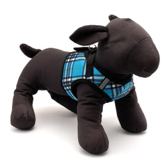 The Worthy Dog harnais bleu plaid avec bandes réfléchissantes pour la sécurité nocturne.