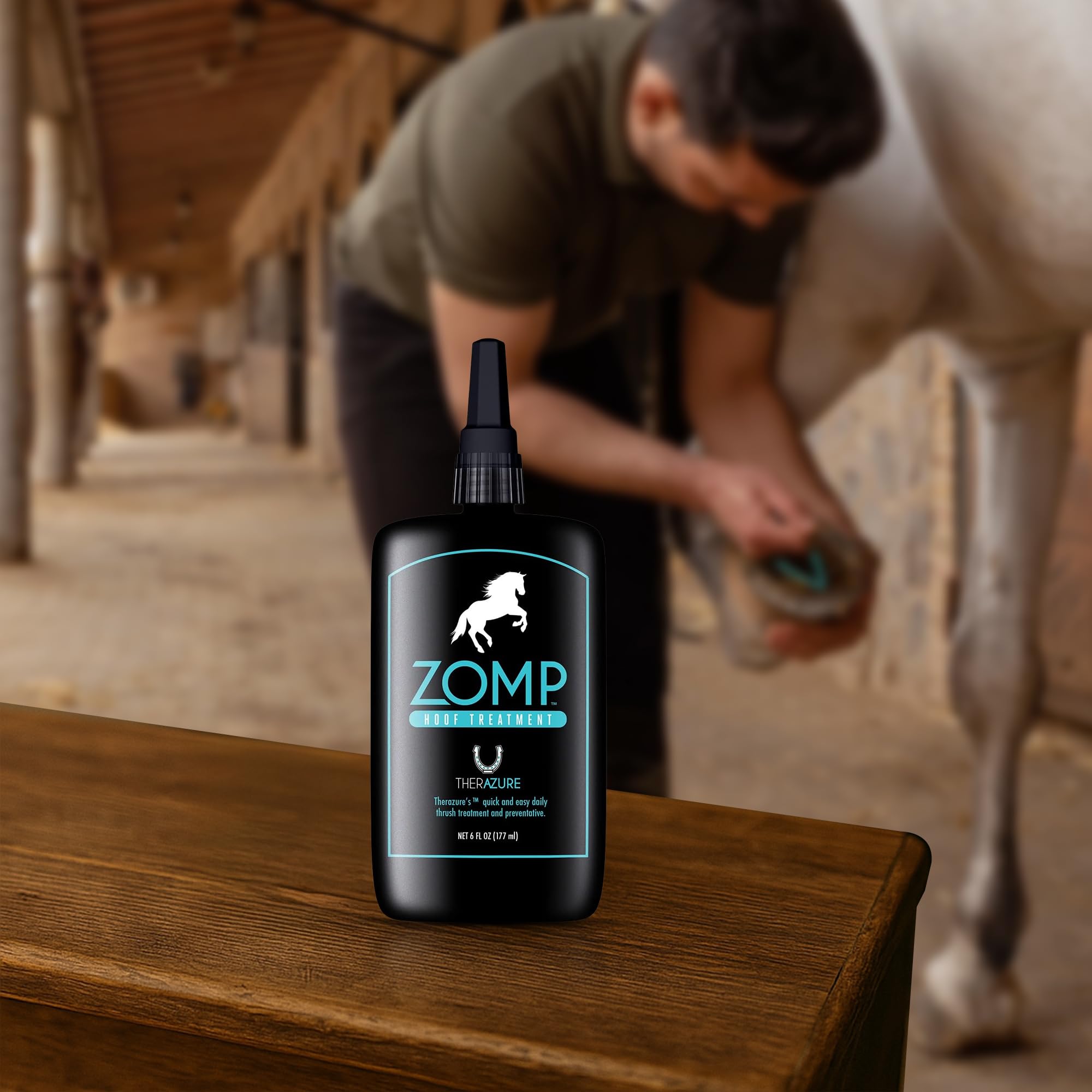 Therazure Zomp: Bouteille pratique pour un soin rapide et régulier.