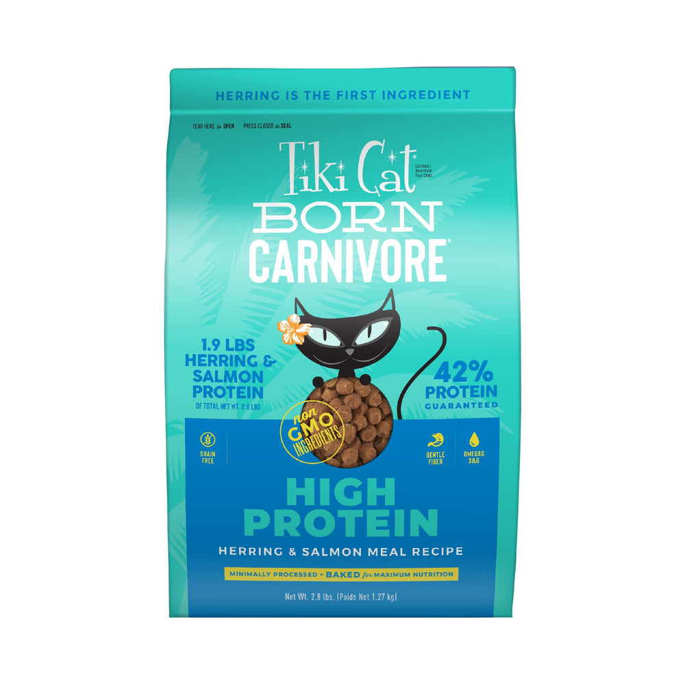 Tiki Cat Born Carnivore croquettes pour chats, hareng et saumon riches en protéines.