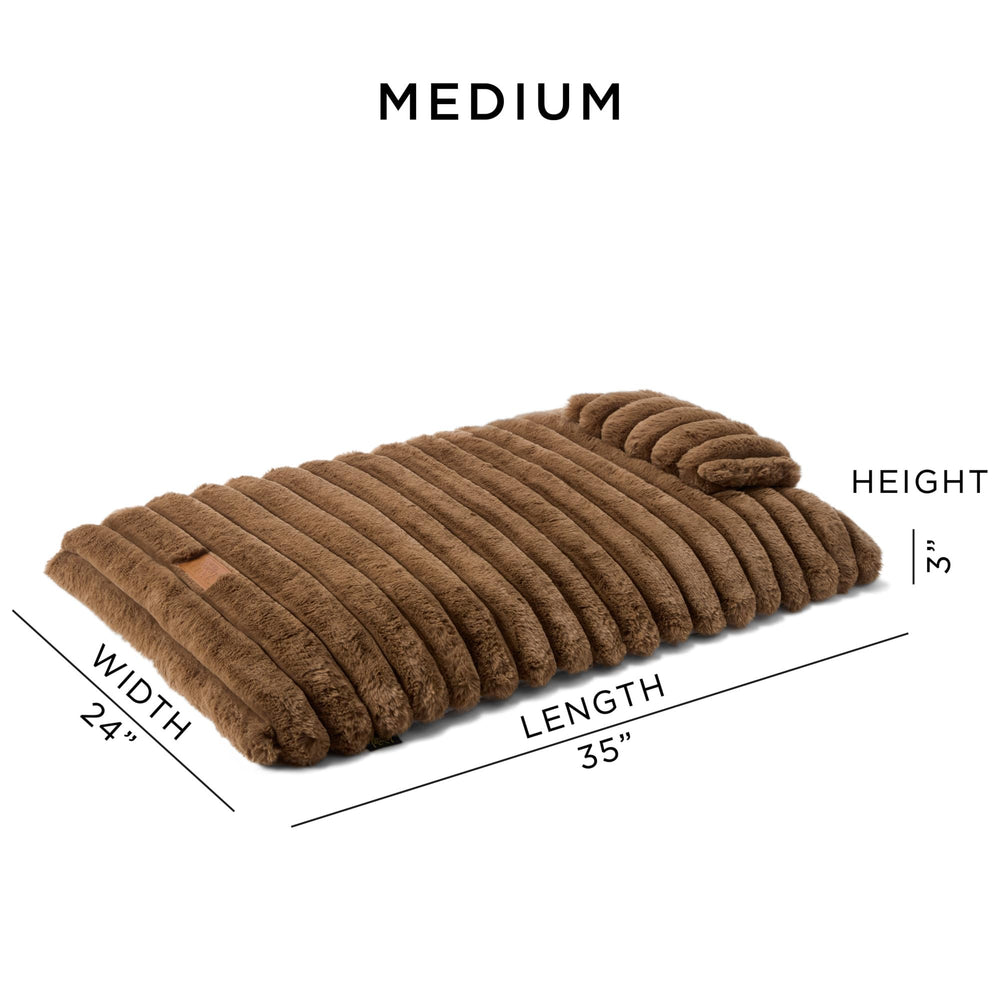 Town & Country Luxe CuddleTown — dessus en fausse fourrure ultra douce pour un repos cocooning.