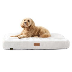 Town & Country Luxe CuddleTown Matisse Everwash, coussin-pour-animaux-doux, confort rassurant pour des siestes.