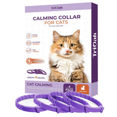 Collier TriOak apaisant pour chat violet porté, favorise le calme.