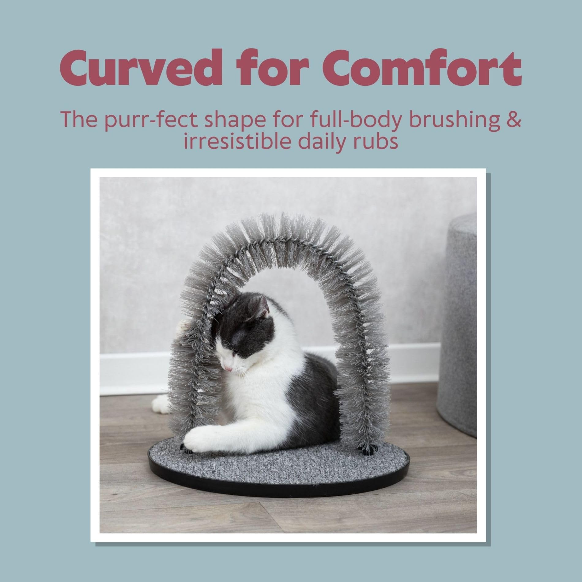 TRIXIE arche-auto-brossage-chat-gris: favorise le brossage autonome et le confort du chat.