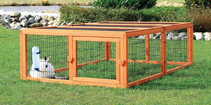 TRIXIE Enclos extérieur avec deux portes latérales pour accès facilité.