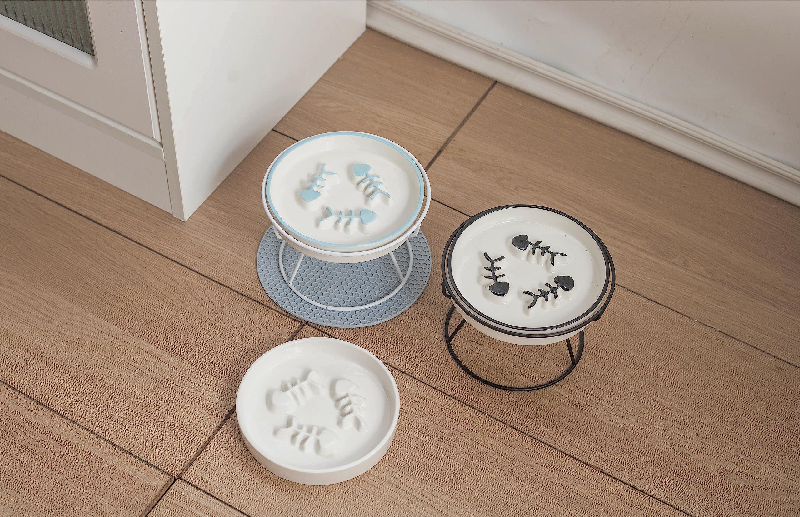 TRUNDISAN assiette-chat pour plusieurs chats, partage facile et propreté.