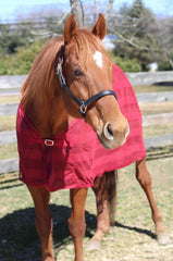 TuffRider Scrim Sheet Bourgogne 72 — fermetures et poches pratiques en déplacement