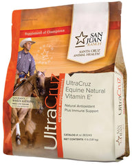 UltraCruz Equine Vitamin E naturel en poudre, parfaite pendant les séances d'entraînement soutenues.