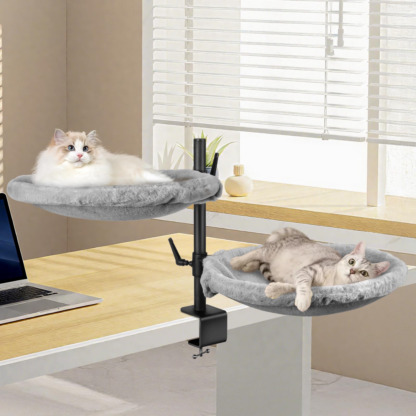 Unidevice Double Cat Desk Bed montre ses deux étages pour deux chats.