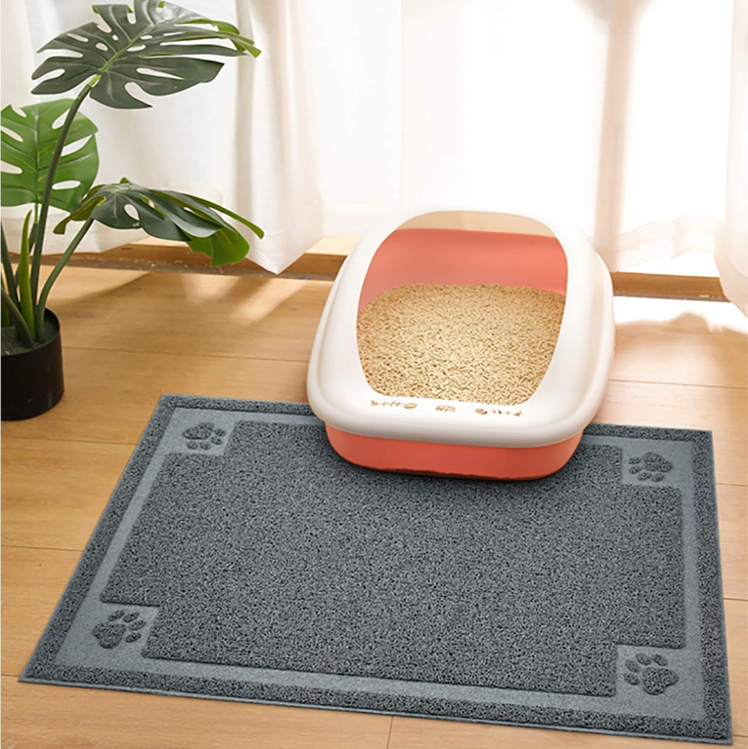 UPSKY repos-douillet-pour-chat sur tapis-litière offre confort.