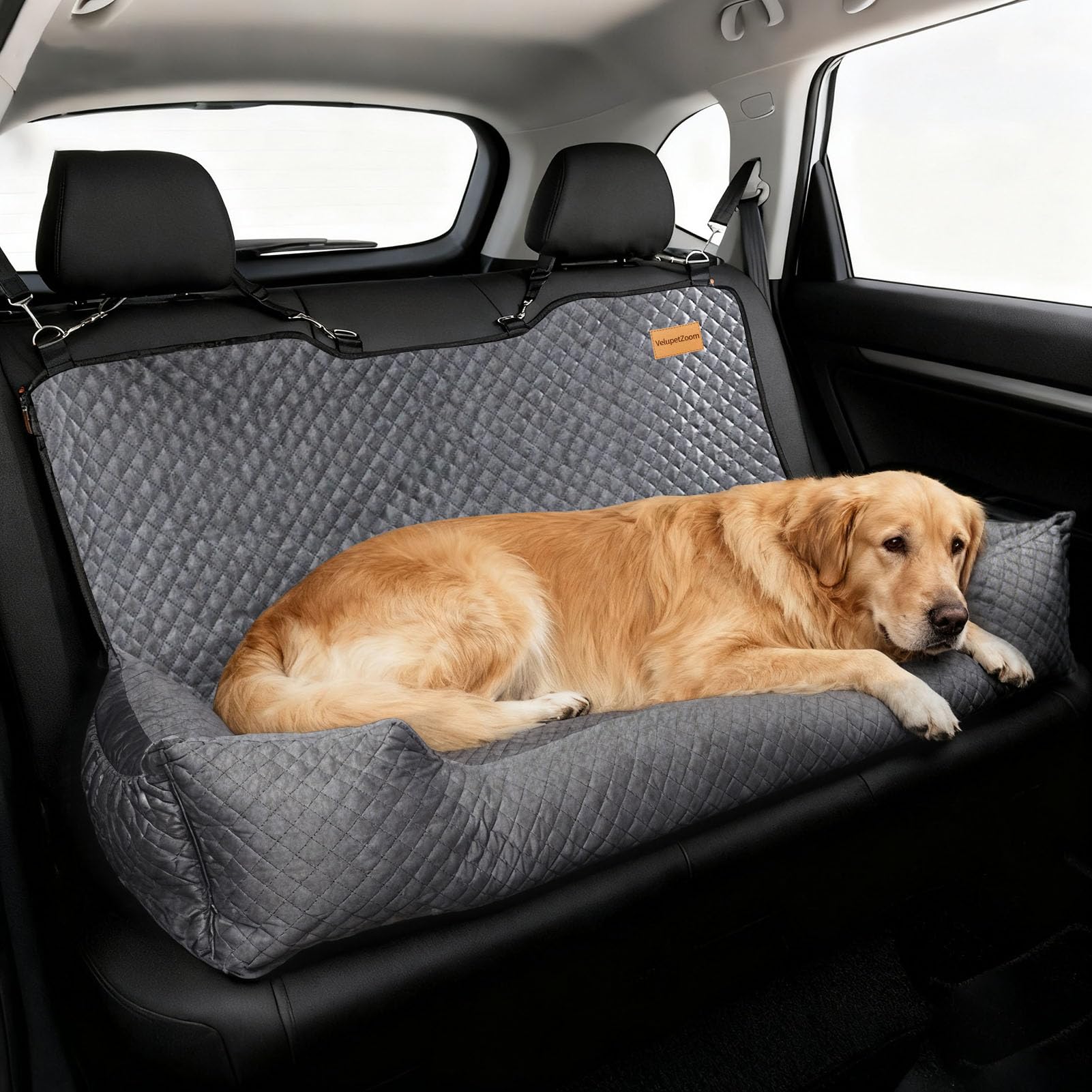Velupet Zoom lit-chien-voiture-arriere: espace confortable et sécurité renforcée.
