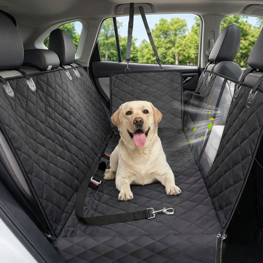 Victoper housse siège arrière chien 60x64 protège le siège et facilite le nettoyage.