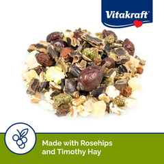 Vitakraft Cocktail Fruits Chinchilla Treat – baies-de-sorbier pour enrichir le régime avec des saveurs fruitées.