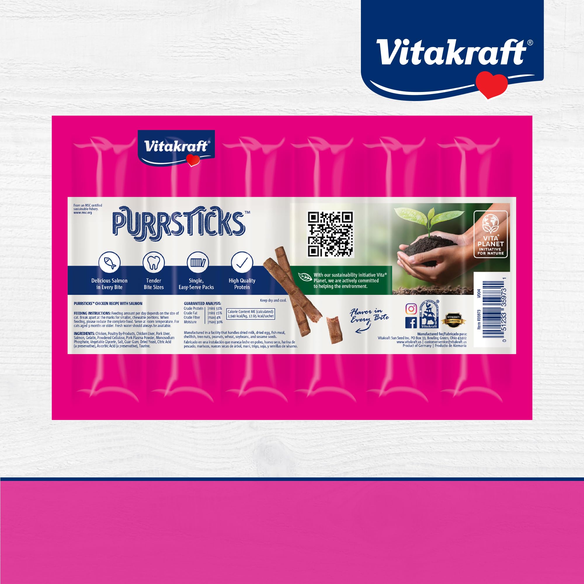 Vitakraft Purrsticks Saumon – friandises pratiques pour les séances de jeu et d'entraînement à la maison.