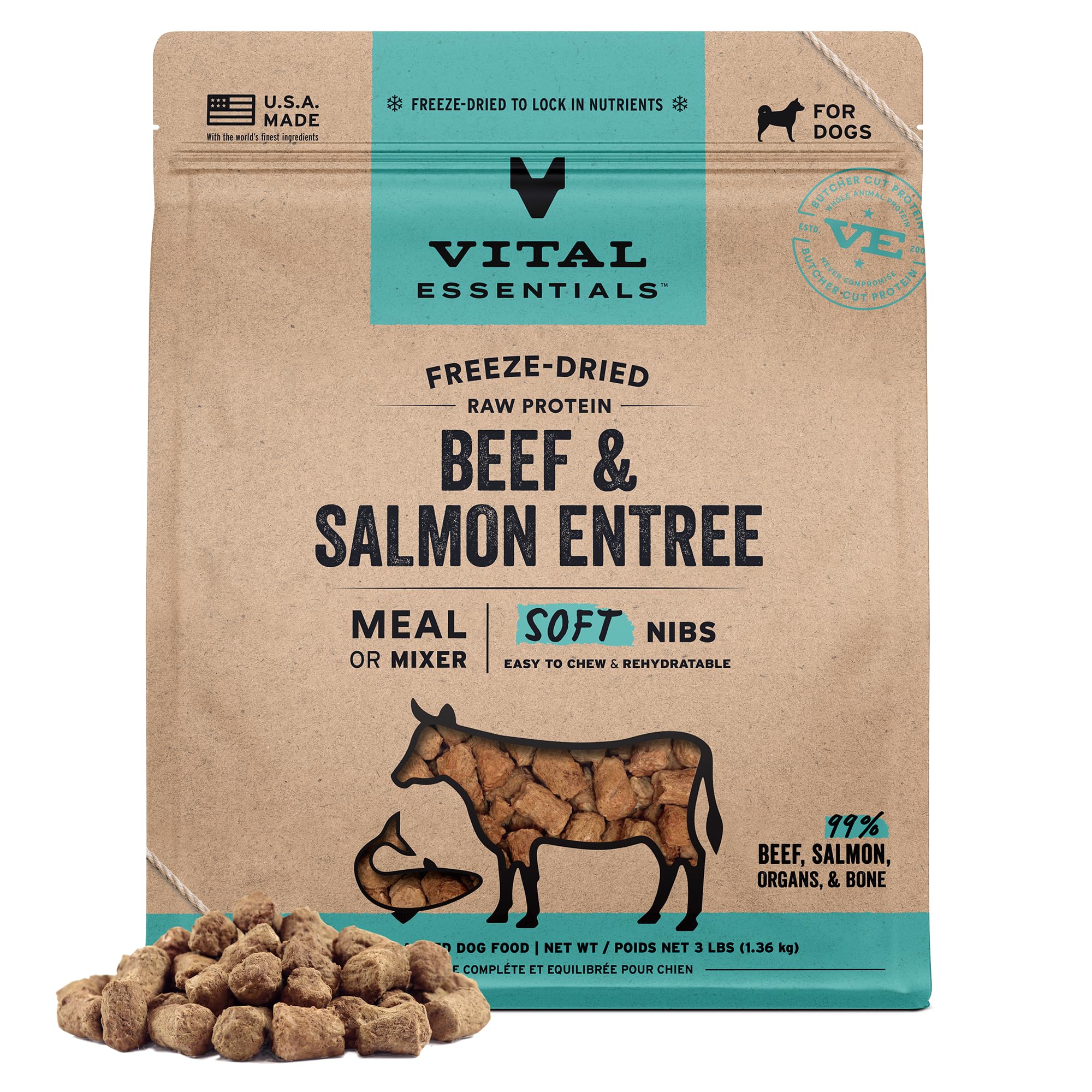 Vital Essentials – Morceaux tendres boeuf et saumon, nutrition riche pour repas équilibré.