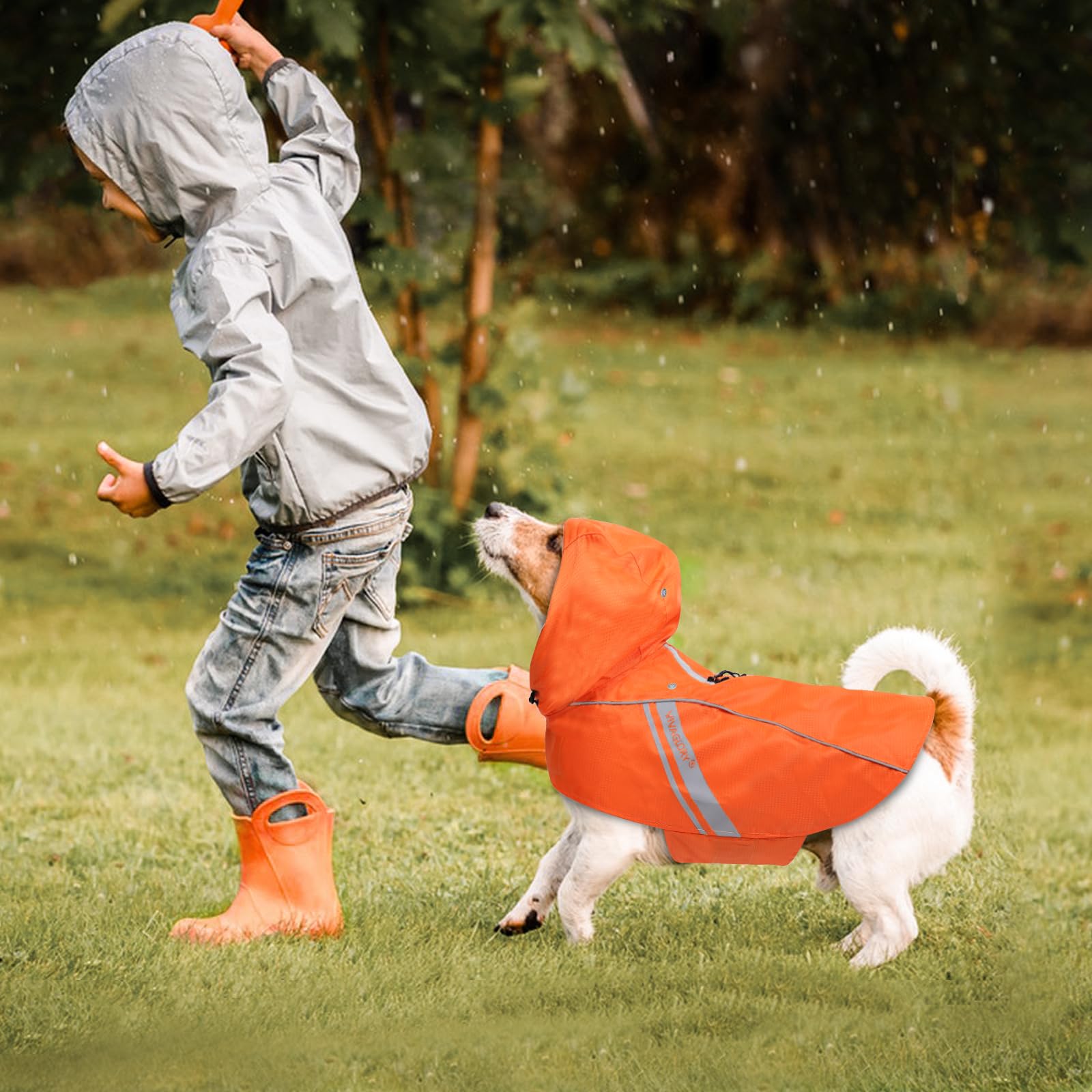 Manteau pluie couleur assortie Wetoff pour sorties coordonnées.