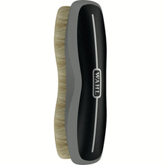 Brosse WAHL pour le corps du cheval, douceur et nettoyage efficaces.