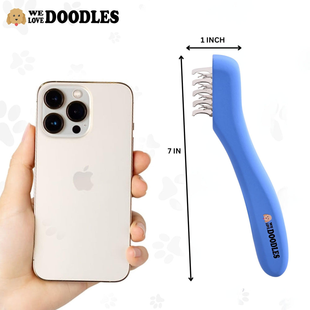We Love Doodles outil polyvalent pour un brossage rapide du chien.