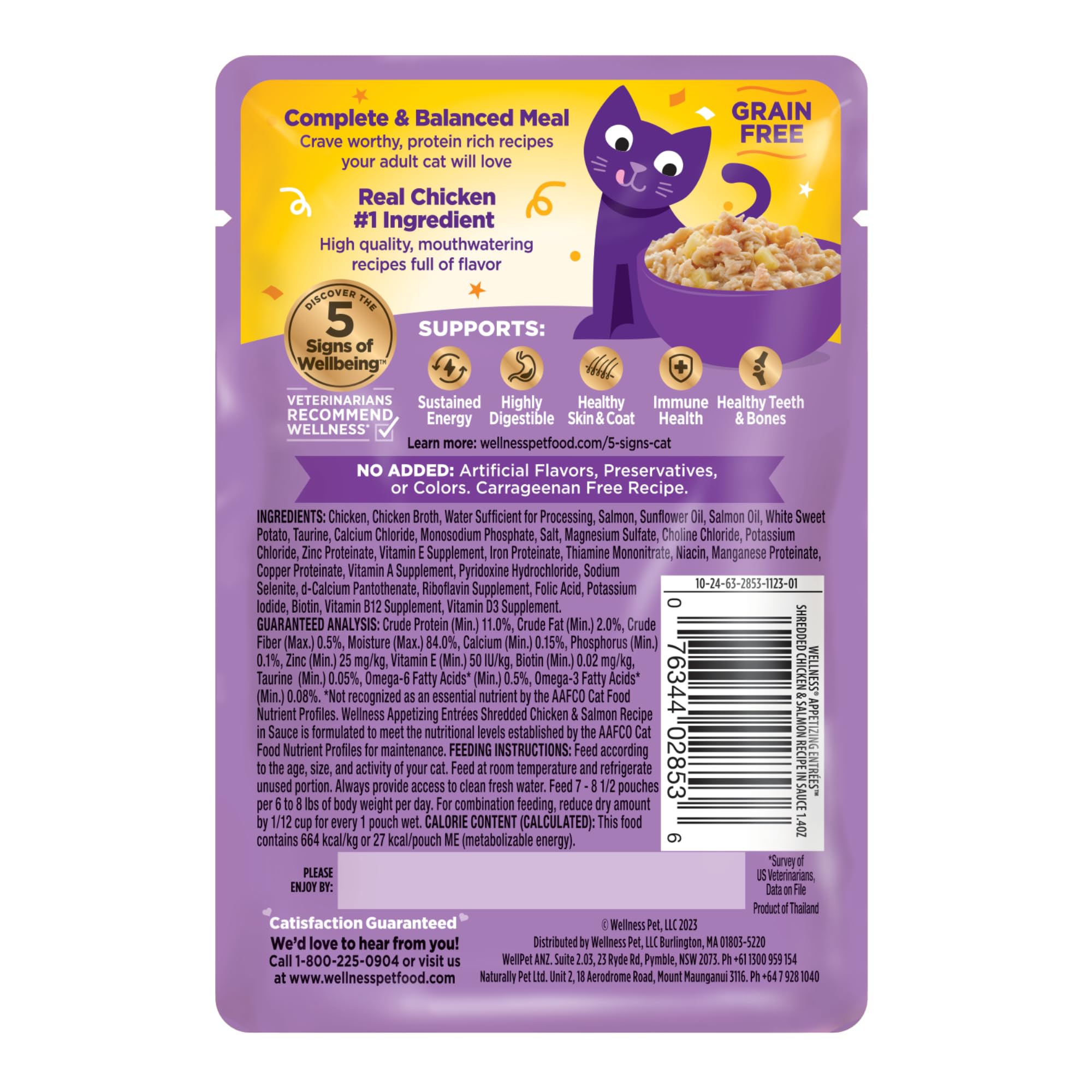 Chat heureux près d'un sachet Wellness Appetizing Entrées