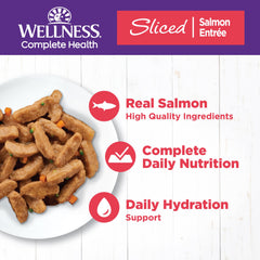 Wellness Saumon Entrée, morceaux protéinés en sauce légère pour chat adulte.