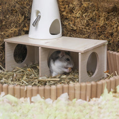 Wenriko Hamster Peep Tunnel bois 2 chambres offrant espace pour dormir et manger.