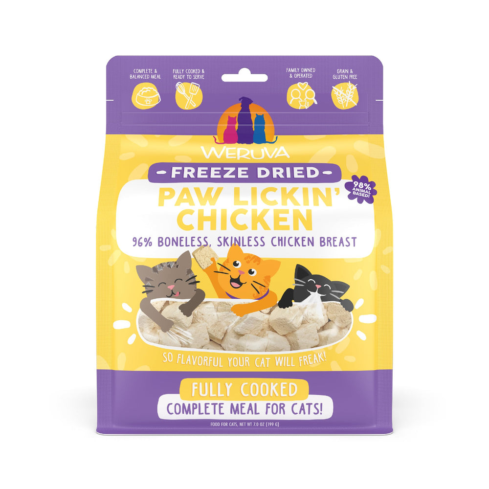 Weruva Paw Lickin' Chicken: cubes sans os offrant des protéines élevées.