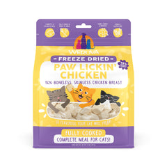 Weruva Paw Lickin' Chicken: cubes sans os offrant des protéines élevées.