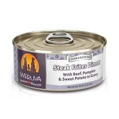 Weruva Classic Steak Frites avec bœuf, citrouille et patate douce en sauce pour chiens exigeants.
