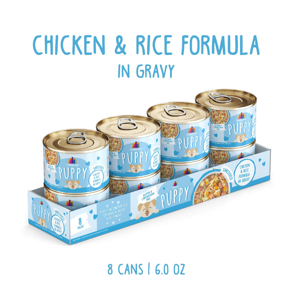 Gros plan sur le poulet et le riz dans la sauce Weruva Puppy.