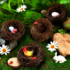 Texture naturelle des nids Weysat en rotin, aspect rustique et durable.