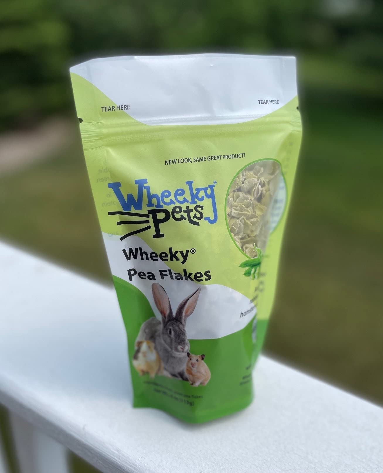 Wheeky Flocons Pois Verts – emballage refermable pour maintenir la fraîcheur entre les repas.