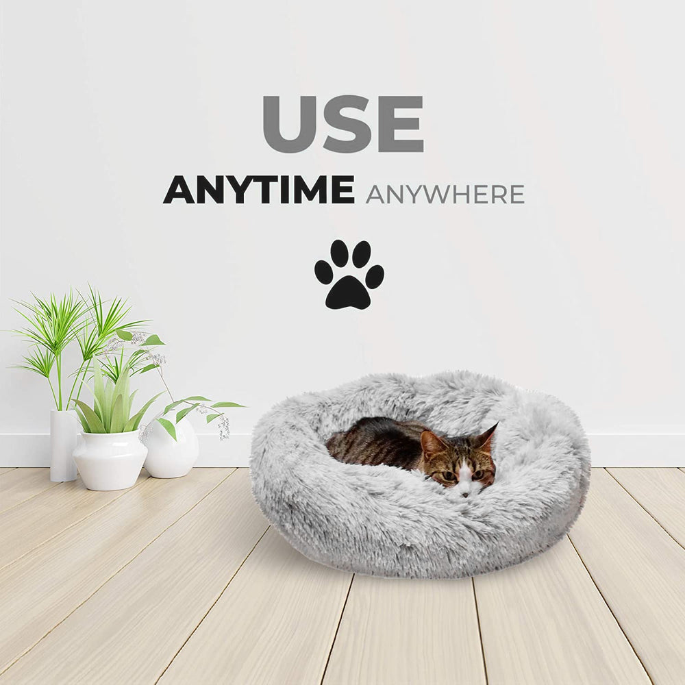 Whiskers & Friends chambre cosy avec lit pour chats et chiens.