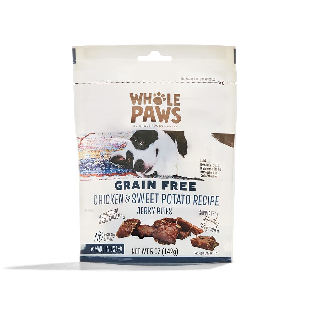 Whole Paws bouchées jerky poulet-patate-douce en emballage, friandise pratique