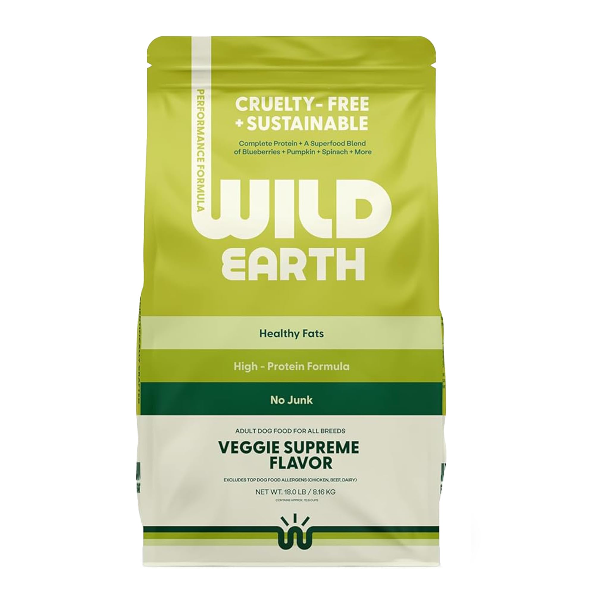 Wild Earth Performance croquettes – portion sur assiette, soutien nutritionnel pour chiens actifs.